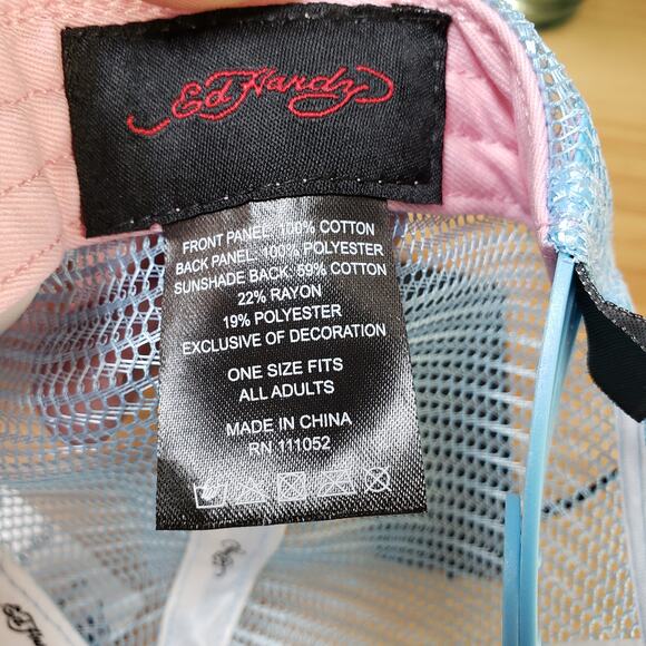 Ed Hardy Women\'s‎ Women\'s Rhinestone Skull Trucker Hat Pastel Pink Blue Mesh Y2K